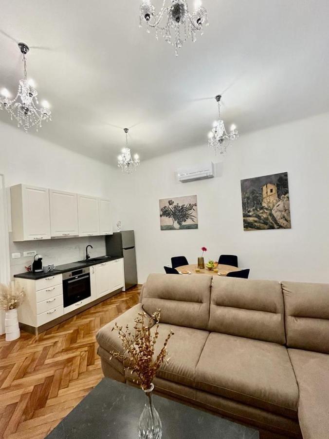 Lux Apartmans Póla Kültér fotó