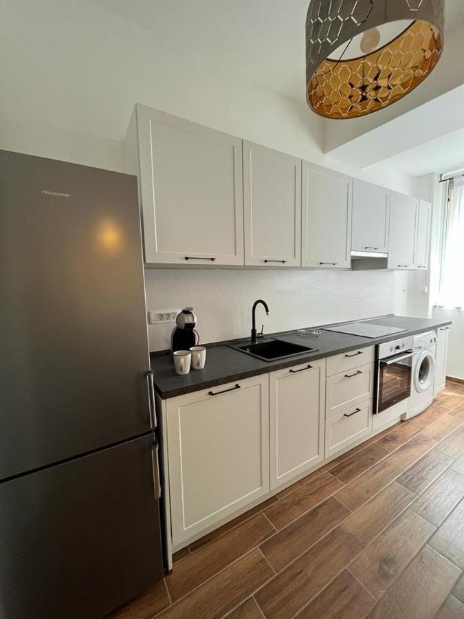Lux Apartmans Apartman Póla Kültér fotó