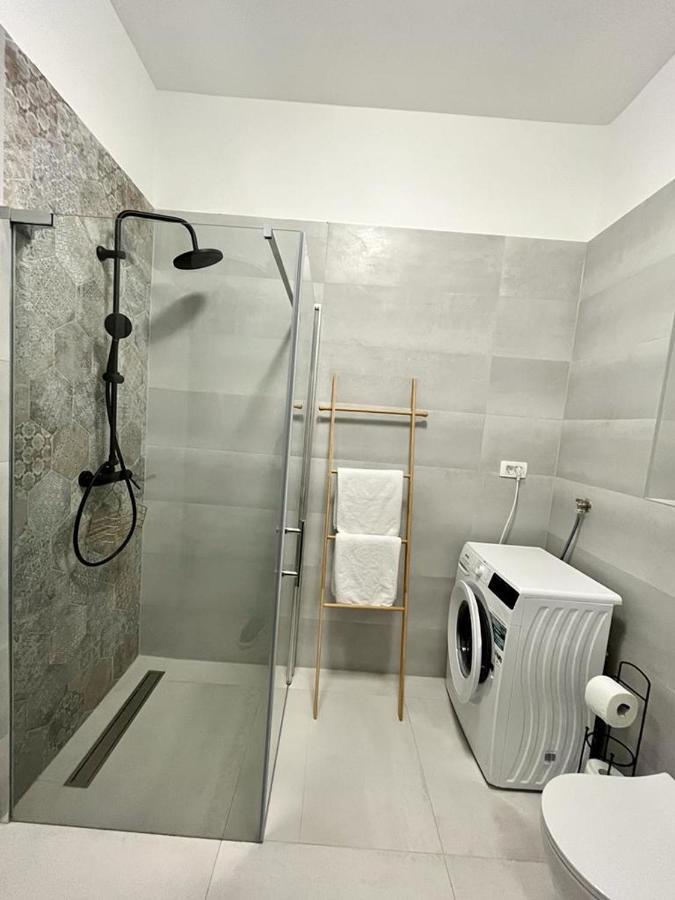Lux Apartmans Apartman Póla Kültér fotó